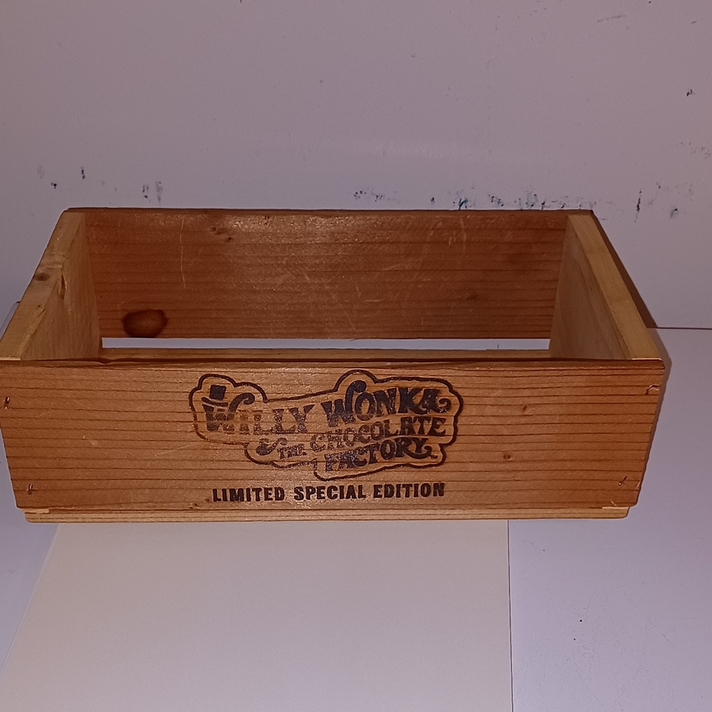 Willy Wonka Limited Special Edition Vineyard Crate